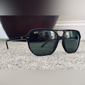 Brand New Never Worn Ray Ban Sunglasses